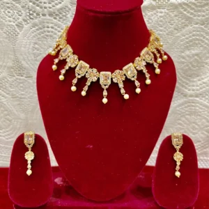 Elegant American diamond necklace with beads