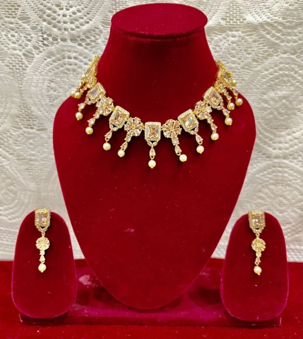 Elegant American diamond necklace with beads