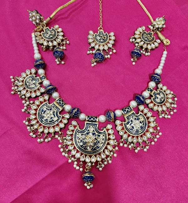 Kundan meenakari blue dhoolu necklace with beads